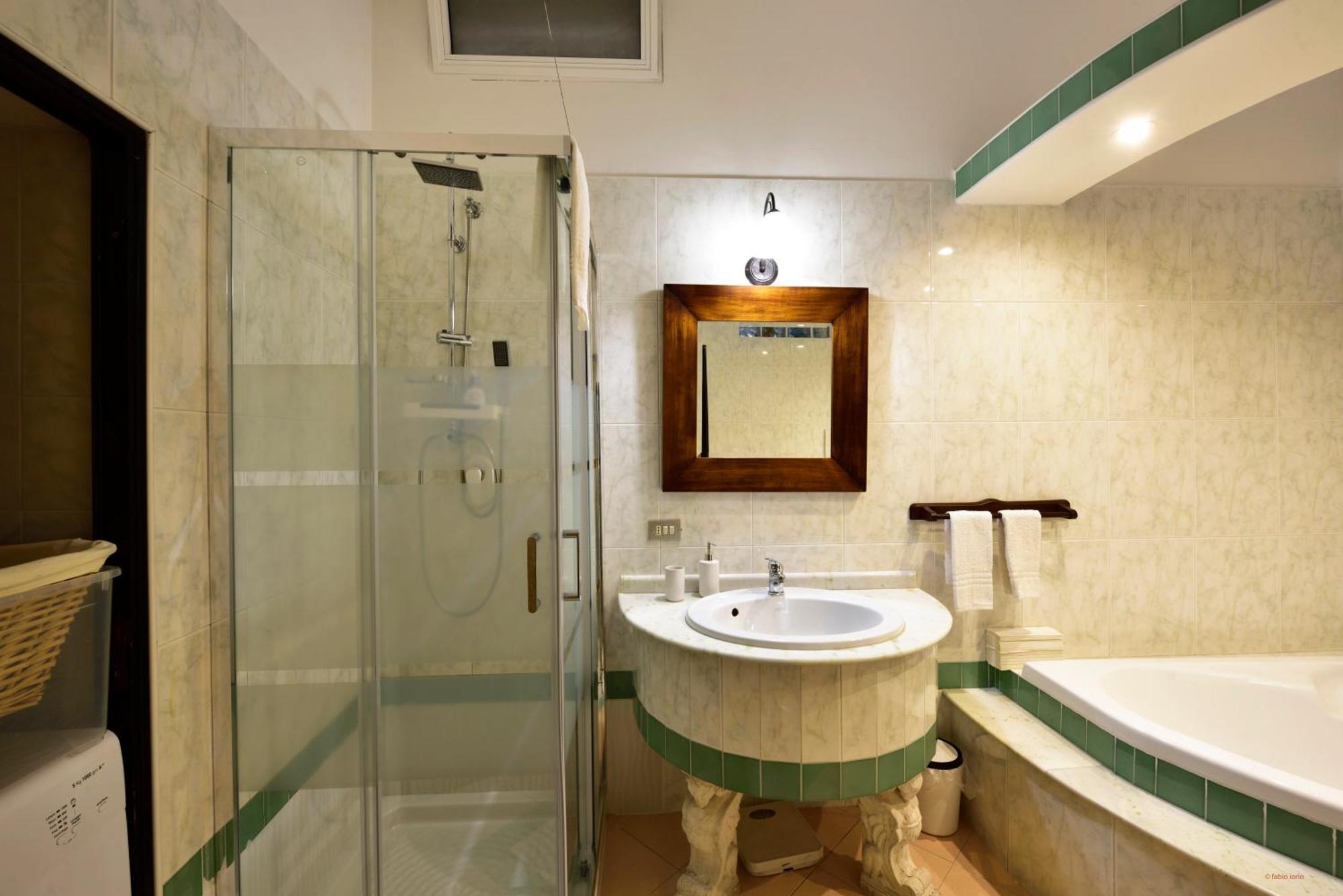 Ciaobari Apartment - Elegant 4 Bedrooms In The Heart Of Old Town المظهر الخارجي الصورة