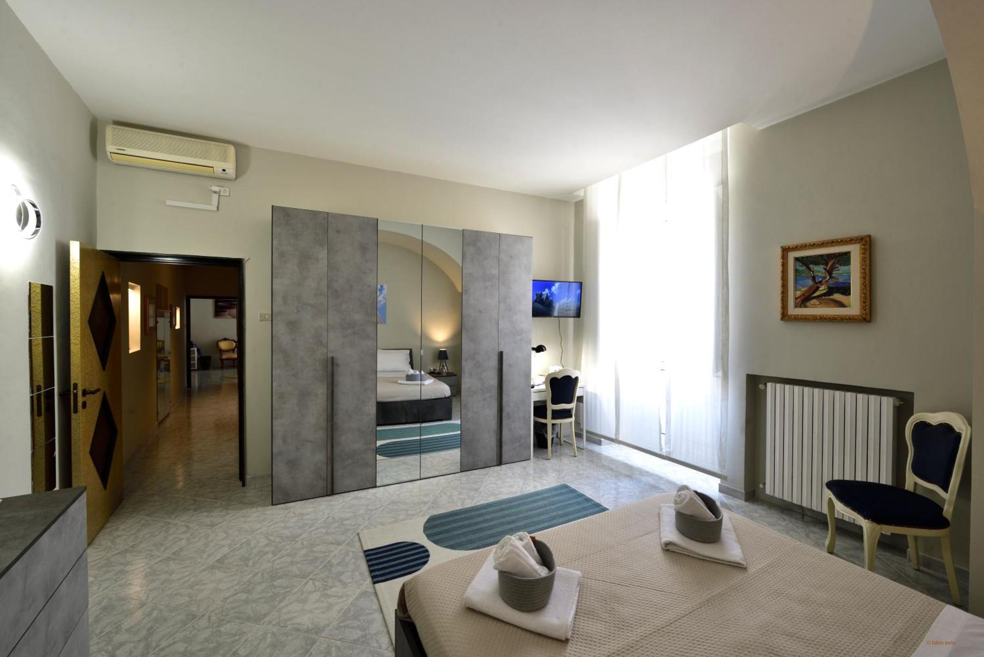 Ciaobari Apartment - Elegant 4 Bedrooms In The Heart Of Old Town المظهر الخارجي الصورة